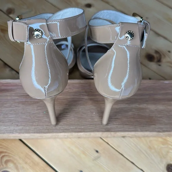 Michael Kors Women's Platform Sandal Sz8 Tan Strappy Heels - Picture 3 of 9